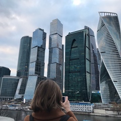 Полина Фролова, Москва