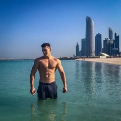 Макс Черкасов, 31 год, Abu Dhabi