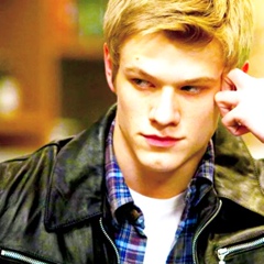 Lucas Till