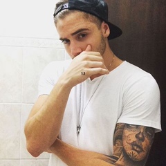 Caleb Qxó