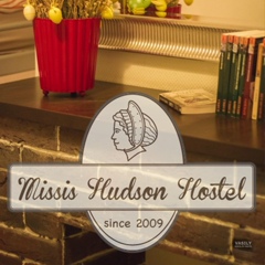 Missis Hudson, Санкт-Петербург