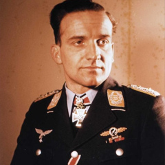 Hans-Ulrich Rudel, 123 года