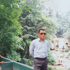 Myint Naing, 44 года