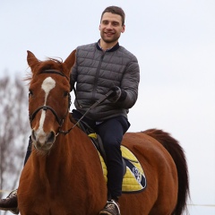 Вячеслав Кузнецов, 33 года