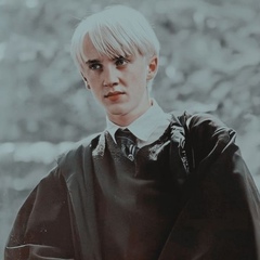 Draco Malfoy, 44 года